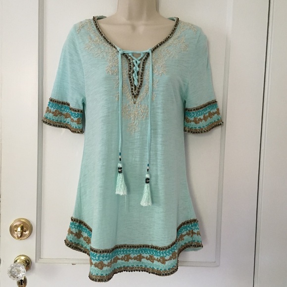 NWT Aqua Neiman Marcus Top - Picture 1 of 3